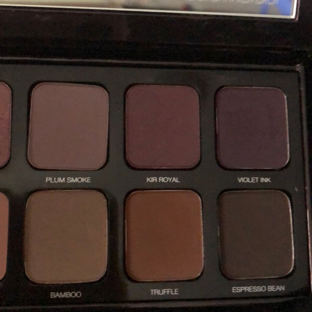 Eyeshadow palette - Picture 3 of 5